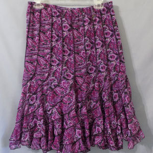 skirt with ruffle design.